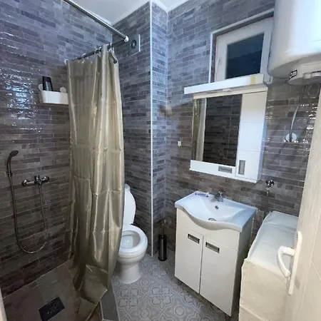 Apartment Apartman Iris 2 *